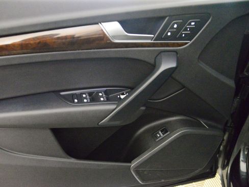 Used 2018 Audi Q5 2.0T Premium Plus image 29
