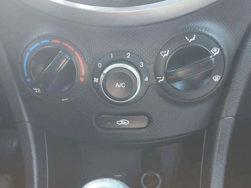 Used 2017 Hyundai Accent SE image 13