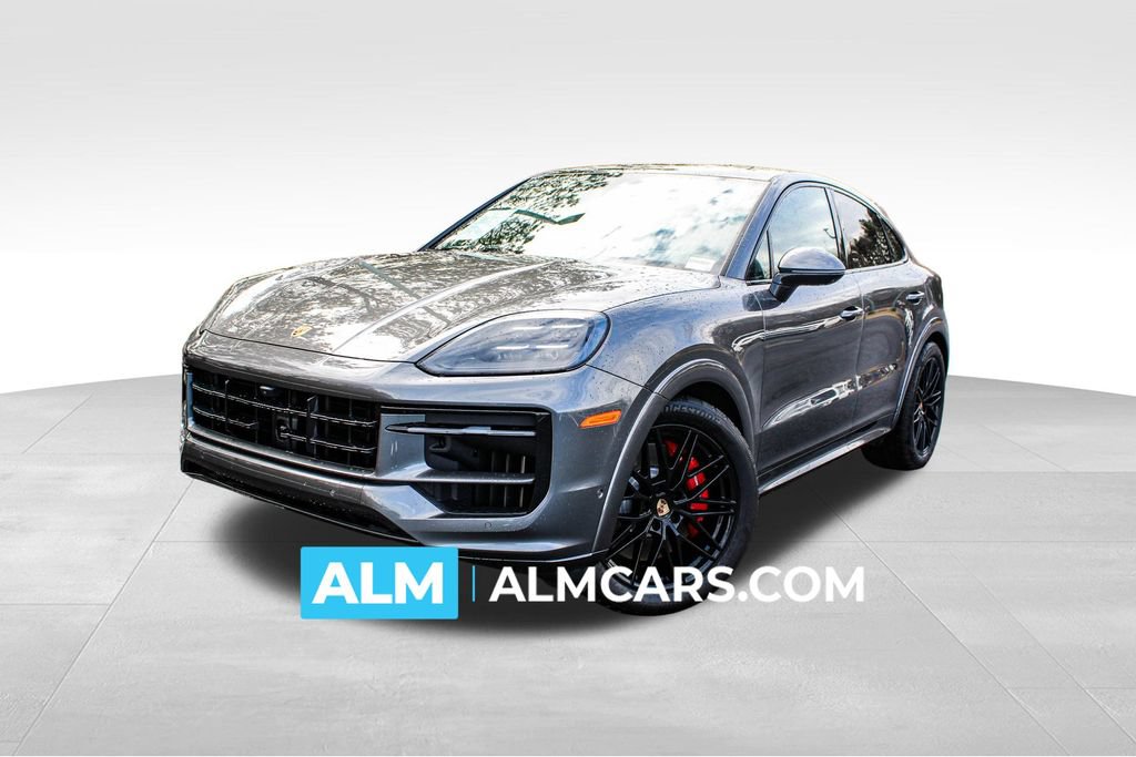 Used 2025 Porsche Cayenne GTS w/ Technology Package AWD/4WD image 1