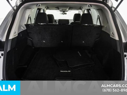 Used 2024 Nissan Rogue S image 21