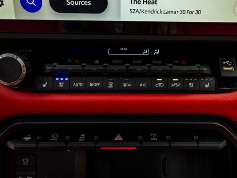 Used 2025 Toyota Sequoia TRD Pro AWD/4WD image 26
