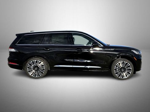 New 2026 Lincoln Aviator Black Label image 4