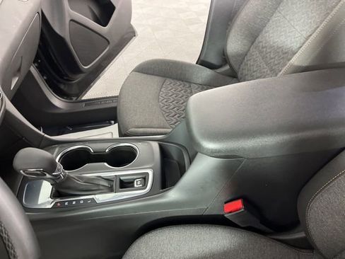 Used 2023 Chevrolet Equinox LT image 30