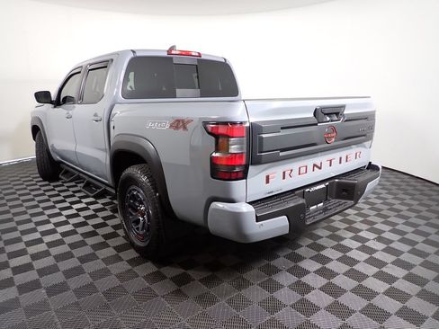 Used 2025 Nissan Frontier PRO-4X AWD/4WD image 12