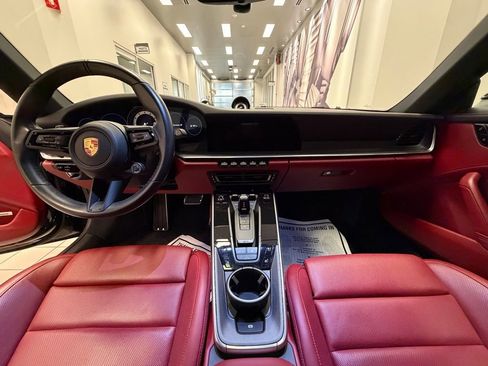 Used 2020 Porsche 911 Carrera S image 17