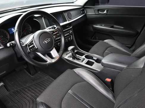 Used 2019 Kia Optima S image 10