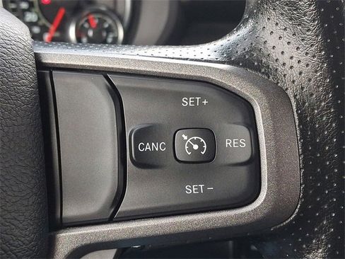 Used 2024 RAM 2500 Tradesman w/ Chrome Appearance Group image 21