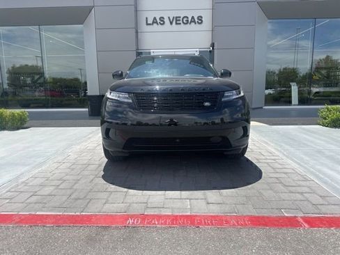Used 2025 Land Rover Range Rover Velar S AWD/4WD image 2