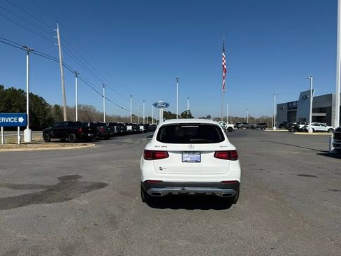 Used 2022 Mercedes-Benz GLC 300 4MATIC image 5