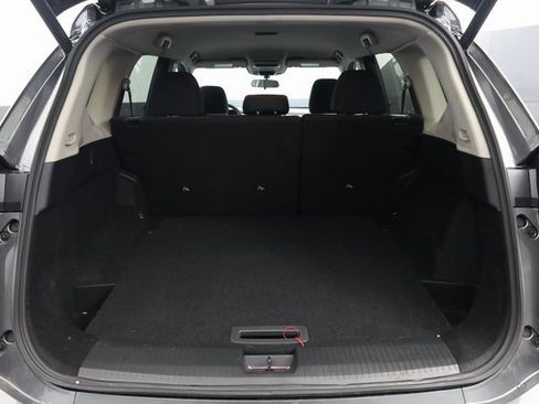 Certified 2026 Nissan Rogue SV image 24