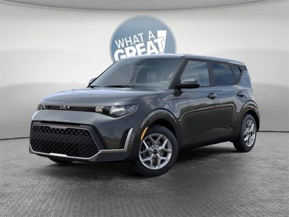 New 2025 Kia Soul LX
