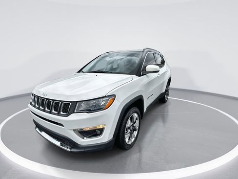 Used 2019 Jeep Compass Limited AWD/4WD image 4