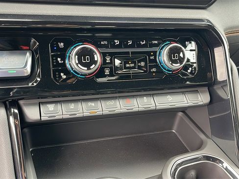 New 2026 GMC Sierra 2500 AT4 w/ AT4 Premium Plus Package image 20