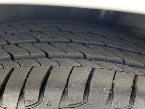 Used 2025 Toyota Corolla LE image 34