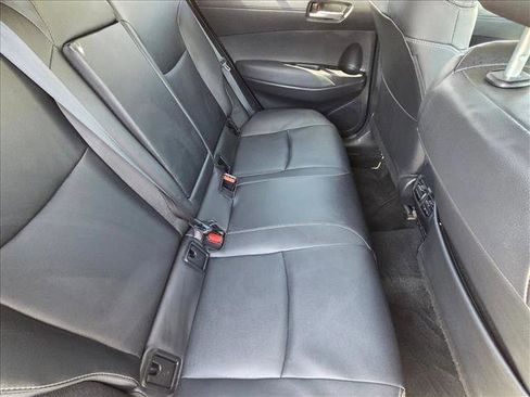 Used 2024 Toyota Corolla Cross XLE image 18