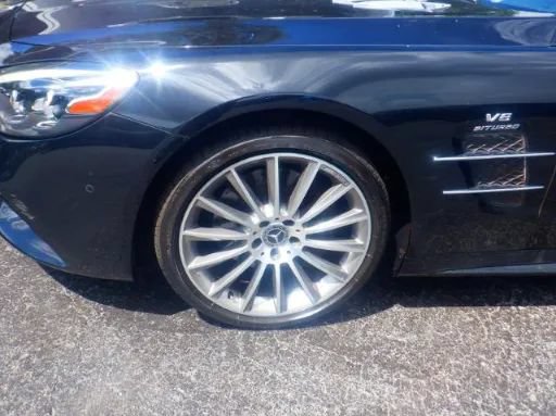 Used 2020 Mercedes-Benz SL 550 image 8