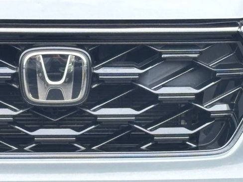Used 2023 Honda CR-V Sport Touring image 3