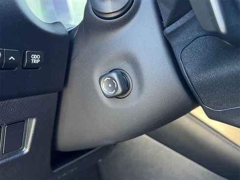 Used 2019 Lexus NX 300h AWD image 15