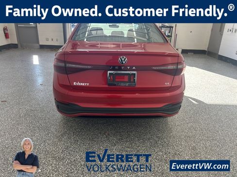 New 2026 Volkswagen Jetta SE image 4