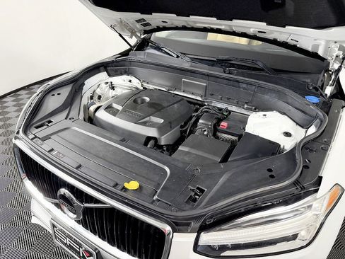 Used 2016 Volvo XC90 T6 Momentum w/ Protection Package Plus AWD/4WD image 20