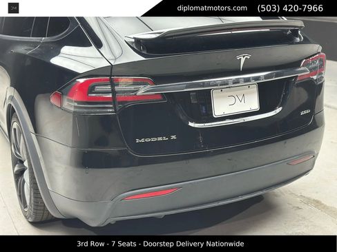 Used 2018 Tesla Model X 100D image 16
