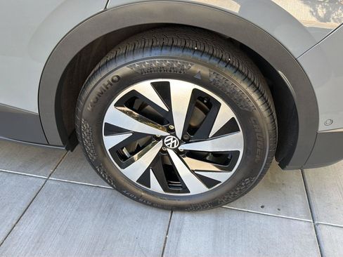 Certified 2023 Volkswagen ID.4 Pro RWD image 12