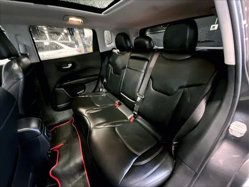 Used 2018 Jeep Compass Limited image 15