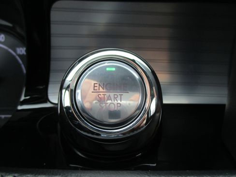 Used 2022 Lincoln Corsair AWD w/ Premium Package image 20