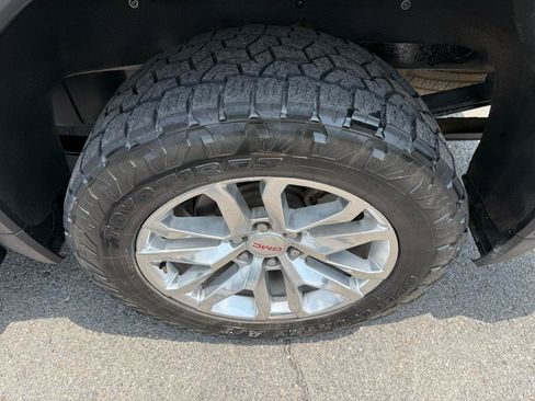 Used 2021 GMC Sierra 1500 SLT AWD/4WD image 40