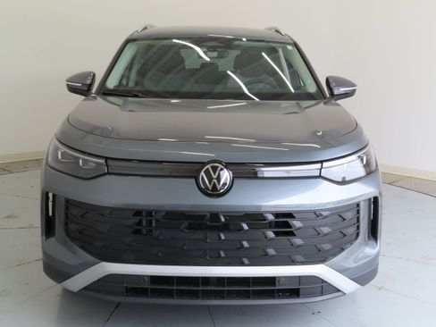 New 2025 Volkswagen Tiguan S image 10