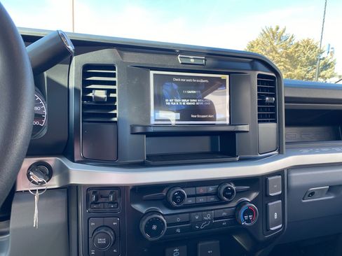 New 2026 Ford F250 4x4 Crew Cab Super Duty image 10