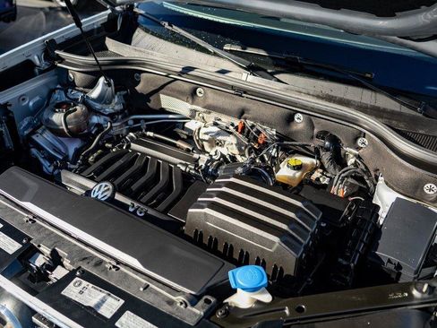 Used 2019 Volkswagen Atlas SEL R-Line image 33