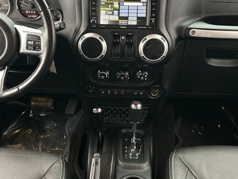 Used 2016 Jeep Wrangler Rubicon image 4