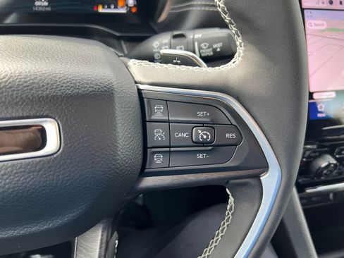 Used 2024 Jeep Grand Cherokee Limited 4xe image 22