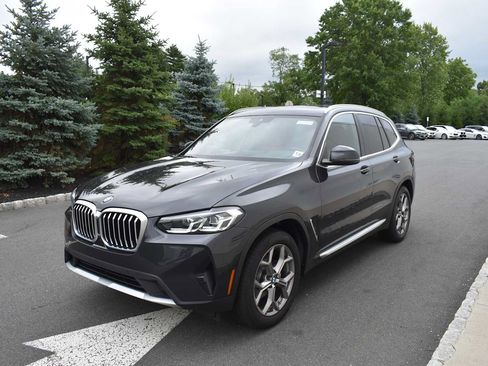 Used 2023 BMW X3 xDrive30i w/ Premium Package w/ZPA AWD/4WD image 3