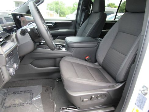 Certified 2025 Chevrolet Tahoe LS AWD/4WD image 18