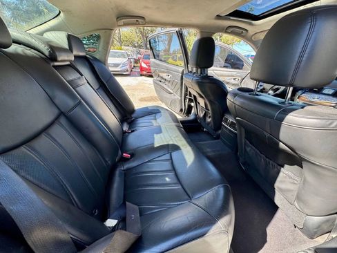 Used 2015 INFINITI Q70 L 3.7 w/ Deluxe Touring Package image 14