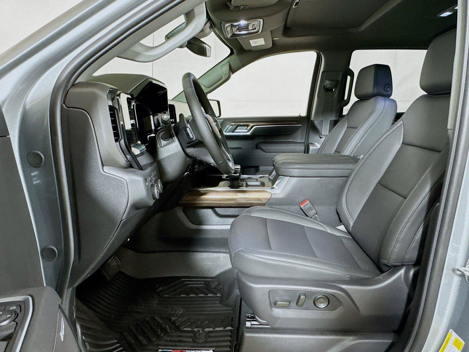 New 2026 Chevrolet Silverado 1500 RST w/ RST All Star Premium Package AWD/4WD image 12