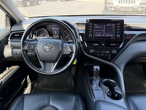 Used 2021 Toyota Camry SE FWD image 13