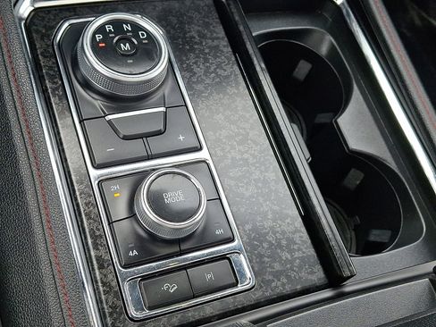 Certified 2022 Ford Expedition Limited image 16