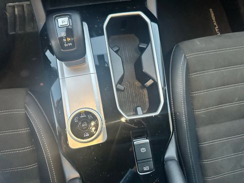 Used 2025 Mitsubishi Outlander SE image 29