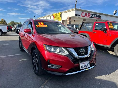 Used 2019 Nissan Rogue SL w/ Premium Package FWD image 7
