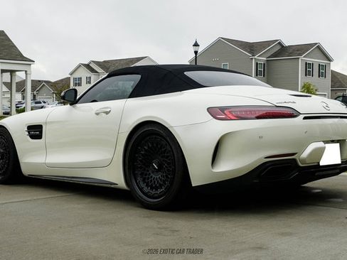 Used 2018 Mercedes-Benz AMG GT C image 21