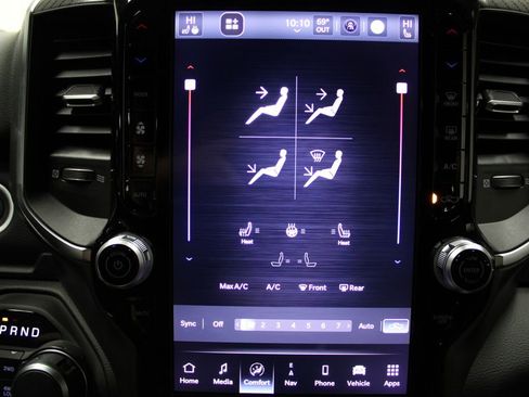 New 2026 RAM 1500 4x4 Crew Cab image 17