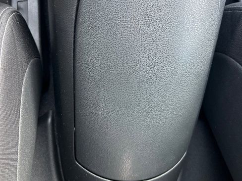 Used 2012 Nissan 370Z Roadster image 30