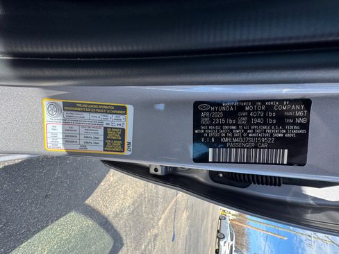 New 2025 Hyundai Elantra Hybrid FWD image 28