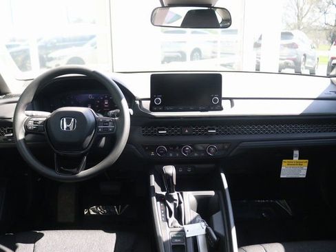New 2025 Honda Accord SE image 10