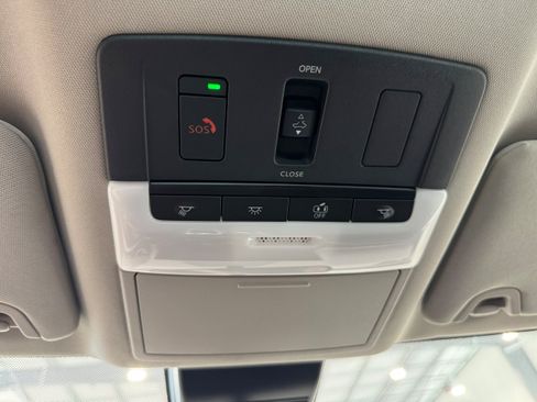 Used 2023 Nissan Altima 2.5 SL FWD image 21