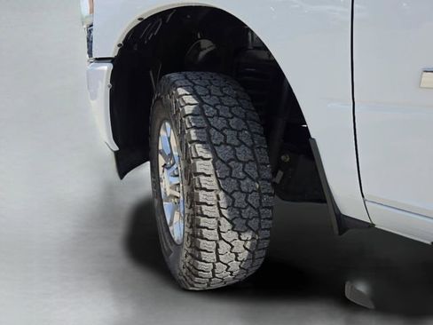 Used 2024 RAM 2500 Laramie AWD/4WD image 42