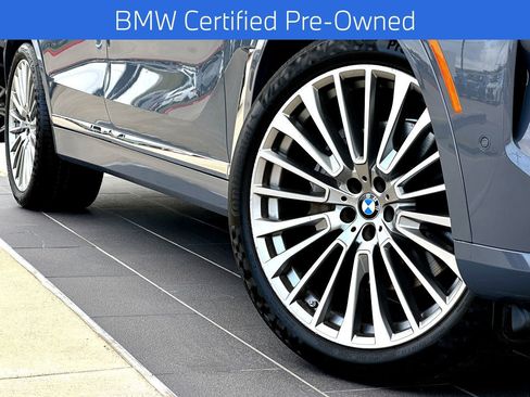 Certified 2024 BMW X7 xDrive40i w/ Climate Comfort Package AWD/4WD image 2